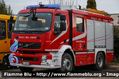 Volvo FL 290 III serie
Vigili del Fuoco
AutoPompaSerbatoio allestimento Bai
fotografata presso l'officina Iveco Luigi Ferrari
VF 26228
Parole chiave: Volvo FL290_IIIserie VF26228