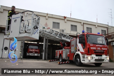 Iveco EuroCargo 160E30 III serie
Vigili del Fuoco
Comando Provinciale di Campobasso
Distaccamento di Termoli (CB)
AutoScala da 24 metri allestimento Iveco-Magirus
VF 26801
Parole chiave: Iveco EuroCargo_160E30_IIIserie VF26801