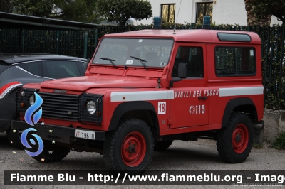 Land Rover Defender 90
Vigili del Fuoco
Comando provinciale di Campobasso
Distaccamento di Termoli (CB)
VF 19618
Parole chiave: Land-Rover Defender_90 VF19618