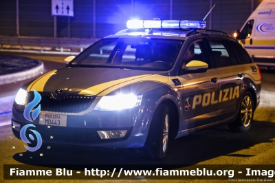 Skoda Octavia Wagon IV serie
Polizia di Stato
Polizia Stradale in servizio sulla rete autostradale di Autostrade per l'Italia
Seconda fornitura con la nuova livrea 
Allestite Focaccia
Decorazione Grafica Artlantis
*Scorta talpa "Martina"*
POLIZIA M0443
Parole chiave: Skoda Octavia_Wagon_IVserie POLIZIAM0443