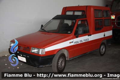 Fiat Fiorino II serie
Vigili del Fuoco
Comando Provinciale dell'Aquila
VF 18011
Parole chiave: Fiat Fiorino_IIserie VF18011