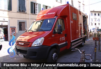 Iveco Daily IV serie
Vigili del Fuoco
Comando Provinciale di Pisa
Soccorso Aeroportuale NBCR
VF 24785
Parole chiave: Iveco Daily_IVserie V24785 Giornate_della_Protezione_Civile_Pisa_2009