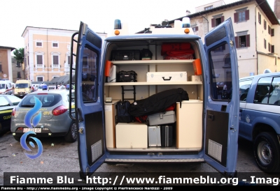 Fiat Ducato II Serie
Polizia di Stato
Artificieri
Particolare delle Attrezzature
POLIZIA D6306
Parole chiave: Fiat Ducato_IISerie_Artificieri Polizia POLIZIAD6306Giornate_della_Protezione_Civile_Pisa_2009