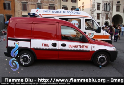 Opel Combo III serie
Allied Force in Italy
Camp Darby (Pisa)
Fire Department
Parole chiave: Opel Combo_IIIserie Giornate_della_Protezione_Civile_Pisa_2009