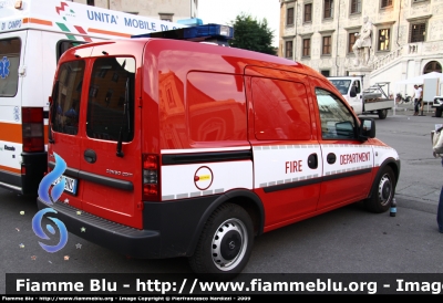 Opel Combo III serie
Allied Force in Italy
Camp Darby (Pisa)
Fire Department
Parole chiave: Opel Combo_IIIserie Giornate_della_Protezione_Civile_Pisa_2009