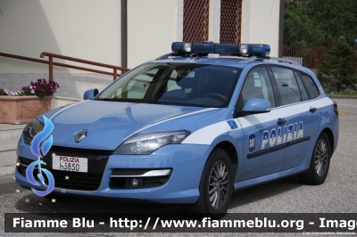 Renault Laguna Sportour III serie restyle 
Polizia di Stato
Polizia Stradale in servizio sulla Autostrada A12 Livorno - Cecina
Società SAT
POLIZIA H5850
si ringrazia per gentilissima collaborazione la Sottosezione Autostradale di Rosignano (LI) 
Parole chiave: Renault Laguna_Sportour_IIIserie_restyle POLIZIAH5850