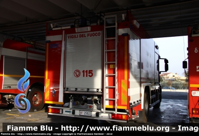 Iveco EuroCargo 180E30 III serie
Vigili del Fuoco
Comando Provinciale di Chieti
Distaccamento di Lanciano (CH)
AutoBottePompa allestimento Iveco-Magirus
VF 25822
Parole chiave: Iveco EuroCargo_180E30_IIIserie VF25822