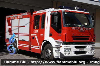 Iveco Stralis AF190S40 I serie 
Vigili del Fuoco
Comando Provinciale di Chieti
Distaccamento di Vasto (CH)
AutoPompaSerbatoio allestimento Iveco-Magirus
VF 23646 
Parole chiave: Iveco Stralis_AF190S40_Iserie VF23646