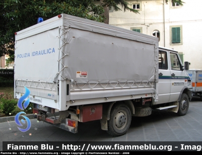 Iveco Daily 35-10 4x4 II serie
Polizia Idraulica Provincia di Pisa
Servizio Difesa del Suolo
Automezzo 38
Parole chiave: Iveco Daily_35-10_4x4_IIserie Giornate_della_Protezione_Civile_Pisa_2008