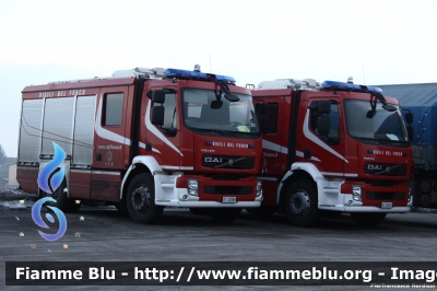 Volvo FL 280 III serie
Vigili del Fuoco
Comando provinciale de L'Aquila
AutoPompaSerbatoio allestimento Bai
fotografata presso l'officina Iveco Luigi Ferrari
VF 25569
Parole chiave: Volvo FL_280_IIIserie VF25569 VF25629