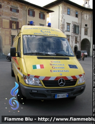 Mercedes-Benz Sprinter II Serie
Misericordia di Pisa
USGE Unità Speciale Grandi Emergenze
Allestimento: BAI
Parole chiave: Mercedes-Benz Sprinter_II Serie_Misericordia_Pisa_USGE_118_Pisa__Giornate_della_Protezione_Civile_Pisa_2008