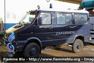 Iveco Daily 4x4 II serie
Carabinieri
I Reggimento Paracadutisti "Tuscania"
CC AB 665
Parole chiave: Iveco Daily_4x4_IIserie CCAB665