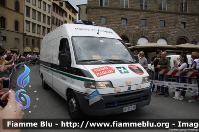 Fiat Ducato II serie
Polizia Locale Brescia
Servizio di Protezione Civile
Livrea Polizia Municipale
In scorta alla Mille Miglia 2012
Parole chiave: Fiat Ducato_IIserie