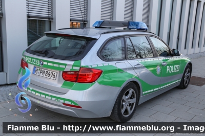 BMW 318 Touring F31
Bundesrepublik Deutschland - Germania
Landespolizei Bayern - München 
Polizia territoriale della Baviera - Monaco
Parole chiave: BMW 318_Touring_F31