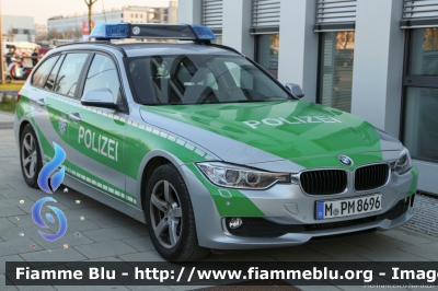 BMW 318 Touring F31
Bundesrepublik Deutschland - Germania
Landespolizei Bayern - München 
Polizia territoriale della Baviera - Monaco
Parole chiave: BMW 318_Touring_F31