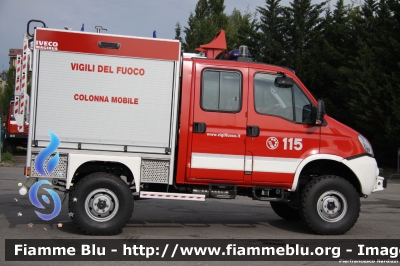 Iveco Daily 55S17 4x4 IV serie restyle
Vigili del Fuoco 
Comando Provinciale di Firenze
Colonna Mobile Regionale
Polisoccorso allestimento Iveco-Magirus
Mezzo ancora da immatricolare
Parole chiave: Iveco Daily_55S17_4x4_IVserie_restyle Pompieropoli_Firenze_2012