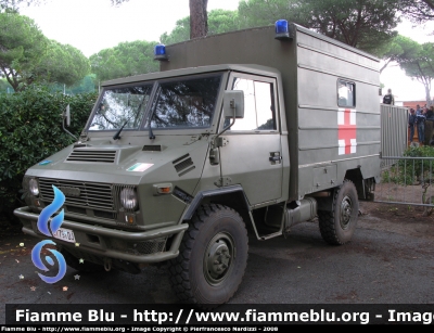 Iveco VM90
Esercito Italiano
Reparto Specializzato: Sanità Militare
Automezzo Versione Ambulanza Militare
EI 791 DJ 
Parole chiave: Iveco_VM90_Esercito_festa_della_folgore