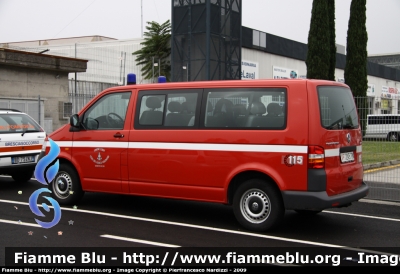 Volkswagen Transporter T5
Vigili del Fuoco
Unione Distrettuale di Cles (TN)
VF 2A5 TN
Parole chiave: Volkswagen Transporter_T5 VF2A5TN REAS_2009