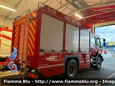 Volvo FL 280 4x4 IV serie 
Vigili del Fuoco
Comando Provinciale di Firenze
Distaccamento di Barberino del Mugello
AutoPompaSerbatoio allestimento RED
Acquistata da Autostrade per l'Italia
Parole chiave: Volvo FL280_4x4_IVserie 