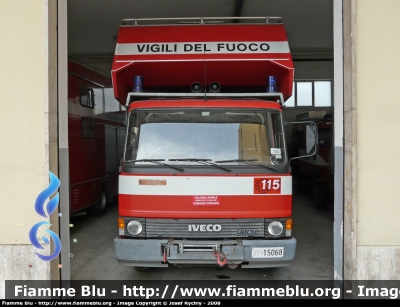 Iveco 95-14
Vigili del Fuoco
Comando Provinciale di Pescara
Polilogistico allestimento Baribbi
VF 15068
Parole chiave: Iveco 95-14 VF15068