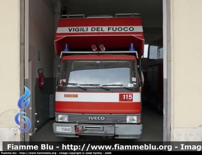 Iveco Zeta 95-14
Vigili del Fuoco
Comando Provinciale di Pescara
Polilogistico allestimento Baribbi
VF 15840
Parole chiave: Iveco Zeta_95-14 VF15840