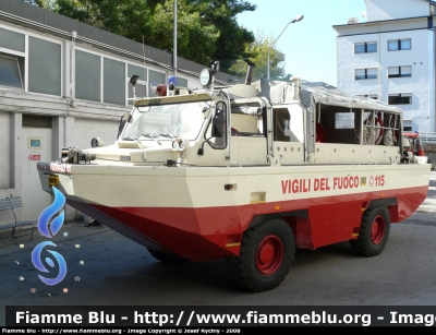 Iveco 6640G
Vigili del Fuoco
Comando Provinciale di Ancona
VF 14501
Parole chiave: Iveco 6640G VF14501