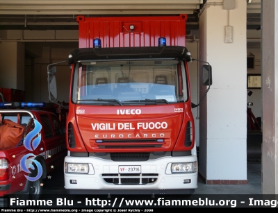 Iveco EuroCargo 180E28 II serie
Vigili del Fuoco
Comando Provinciale di Ancona
VF 23716
Parole chiave: Iveco Eurocargo_180E28_IIserie VF23716