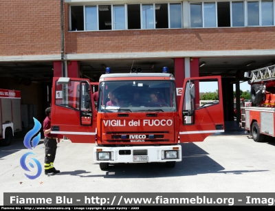 Iveco CityEuroFire 100E21 I serie
Vigili del Fuoco
Comando Provinciale di Livorno
AutoPompaSerbatoio allestimento Iveco-Magirus
VF 19980
Parole chiave: Iveco CityEuroFire_100E21_Iserie VF19980