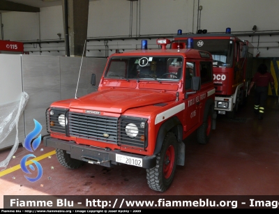 Land Rover Defender 90
Vigili del Fuoco
Distaccamento Aeroportuale di Fiumicino (Rm)
VF 20102
Parole chiave: Land-Rover Defender_90 VF20102