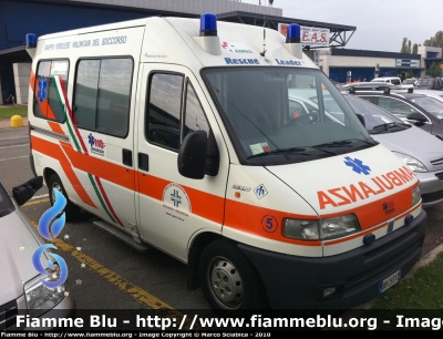 Fiat Ducato II Serie
Gruppo Verolese Volontari del Soccorso BS
Parole chiave: Fiat Ducato_IISerie Ambulanza 118 Lombardia (BS) 118_Brescia Reas_2010