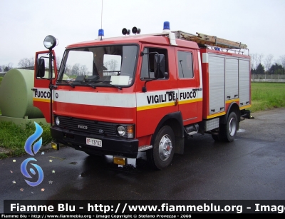 Iveco OM 79-13
Vigili del Fuoco
AutoPompaSerbatoio
VF 13702
Parole chiave: Iveco OM 79-13 VF13702