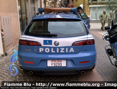 Alfa Romeo 159 Sportwagon Q4
Polizia di Stato
Polizia Stradale
POLIZIA F9295
Parole chiave: Alfa-Romeo 159_Sportwagon PoliziaF9295