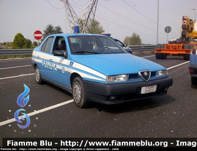 Alfa Romeo 155 1.8 Twin Spark 16v II serie
Polizia Stradale
Parole chiave: Alfa_Romeo 155_IIserie PoliziaD3822