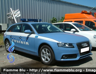 Audi A4 Avant V serie
Polizia di Stato
Polizia Stradale in servizio sulla A4 Serenissima
Parole chiave: Audi A4_Avant_Vserie Polizia