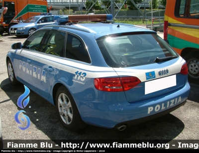 Audi A4 Avant V serie
Polizia di Stato
Polizia Stradale in servizio sulla A4 Serenissima
Parole chiave: Audi A4_Avant_Vserie Polizia