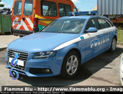 Audi A4 Avant V serie
Polizia di Stato
Polizia Stradale in servizio sulla A4 Serenissima
Parole chiave: Audi A4_Avant_Vserie Polizia