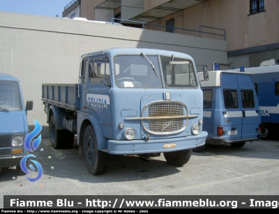 Fiat 643n
Polizia di Stato
Polizia 34954
Parole chiave: Fiat 643n Polizia34954