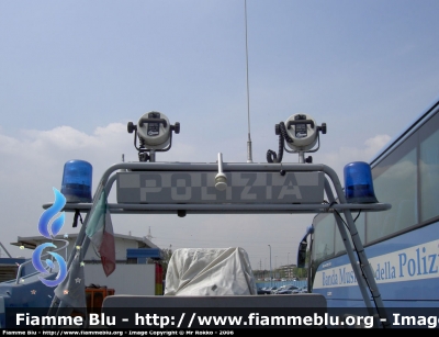 Gommone
Polizia di Stato
Polizia 684
Parole chiave: Gommone Polizia684