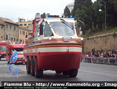 Iveco Magirus Marconi Duffy 6x6/4
Vigili del Fuoco 
VF 25395
Parole chiave: Iveco Magirus Marconi Duffy_6x6/4 Vf25395 Festa_della_Repubblica_2009