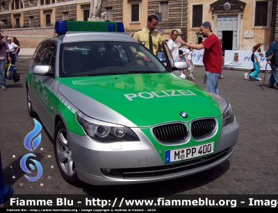 Bmw 520 E60 Touring
Bundesrepublik Deutschland - Germania
Landespolizei 
Bayern - München 
Polizia territoriale della Baviera
- Monaco -


Parole chiave: Bmw 520_E60_Touring landespolizei Bayern