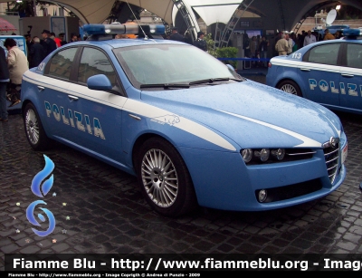 Alfa Romeo 159
Polizia di Stato 
Squadra Volante 
POLIZIA F5327
Parole chiave: Alfa_Romeo 159 PoliziaF5327