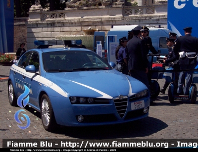 Alfa Romeo 159
Polizia di Stato
Squadra Volante
POLIZIA F5137
Parole chiave: Alfa-Romeo 159_poliziaF5137