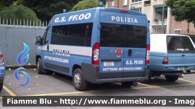 Fiat Ducato X250
Polizia di Stato
Gruppo Sportivo Fiamme Oro
Settore Motociclismo
POLIZIA H3213
Parole chiave: Fiat Ducato_X250 POLIZIAH3213