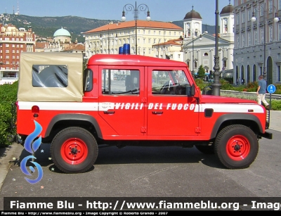 Land Rover Defender 110
Vigili del Fuoco
Comando di Trieste
VF 24130
Parole chiave: Land-Rover Defender_110 VF24130