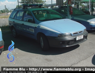 Fiat Marea Weekend II serie
Polizia di Stato
Polizia Stradale in servizio sulla Milano Serravalle Milano Tangenziali
Polizia D2782
Parole chiave: Fiat Marea_Weekend_IIserie PoliziaD2782