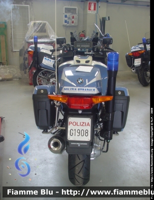 Bmw R1200RT III serie
Polizia di Stato
Polizia Stradale in servizio sulla Milano Serravalle Milano Tangenziali
Assegnata al Reparto di Intervento della Polizia Stradale (R.I.P.S.) di Milano Mecenate
Polizia G1908
Parole chiave: Bmw R1200RT_IIIserie PoliziaG1908