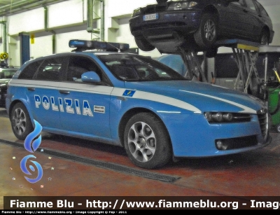 Alfa Romeo 159 Sportwagon
Polizia di Stato
Polizia Stradale in servizio sulla Milano Tangenziali - Milano Serravalle
POLIZIA F0279
Parole chiave: Alfa-Romeo 159_Sportwagon POLIZIAF0279