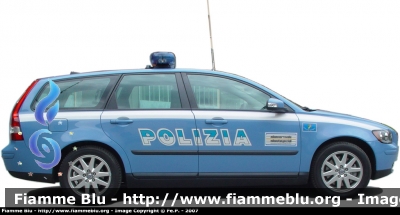 Volvo V50 I serie
Polizia Stradale in servizio sulla Milano Serravalle Milano Tangenziali
Assegnata al DPS Arcore -provvisoriamente senza numero sul tetto-
Parole chiave: Volvo V50_Iserie