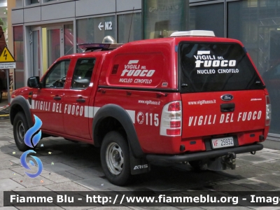 Ford Ranger VII serie
Vigili del Fuoco
Comando Provinciale di Milano
Nucleo Cinofili
Allestito ARIS
VF 25932
Parole chiave: Ford Ranger_VII_serie VF25932