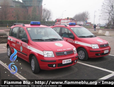 Fiat Nuova Panda I serie
Vigili del Fuoco
Comando Provinciale di Milano
Distaccamento Aeroportuale di Linate
VF 23798
VF 23797
Parole chiave: Fiat Nuova_Panda_Iserie VF23797 VF23798